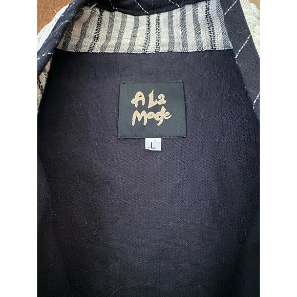 Vintage A La Mode patchwork jacket black cream frog toggle made USA size large - Picture 11 of 15